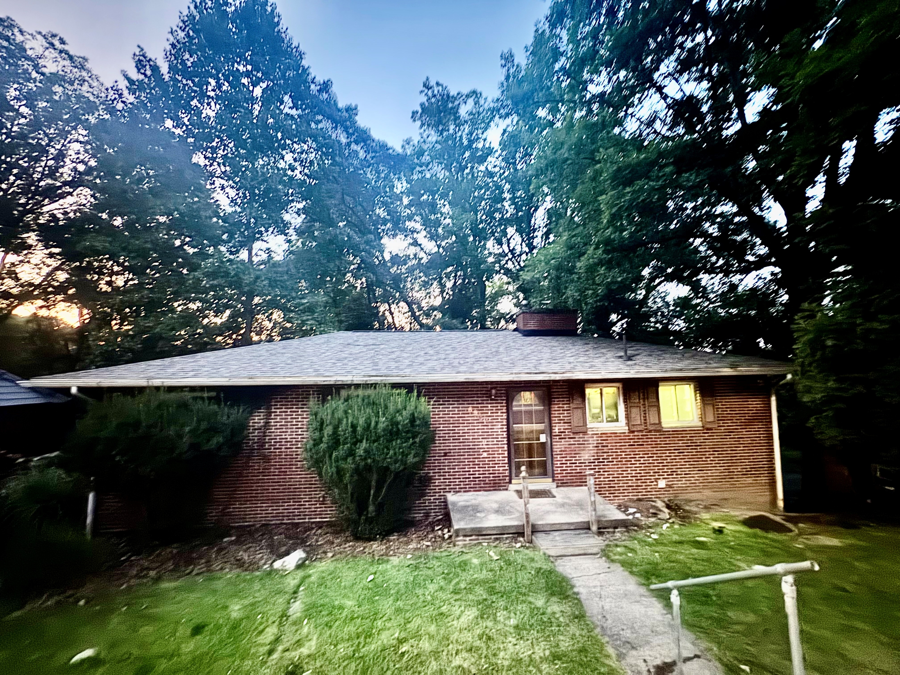 690 Gordon Drive